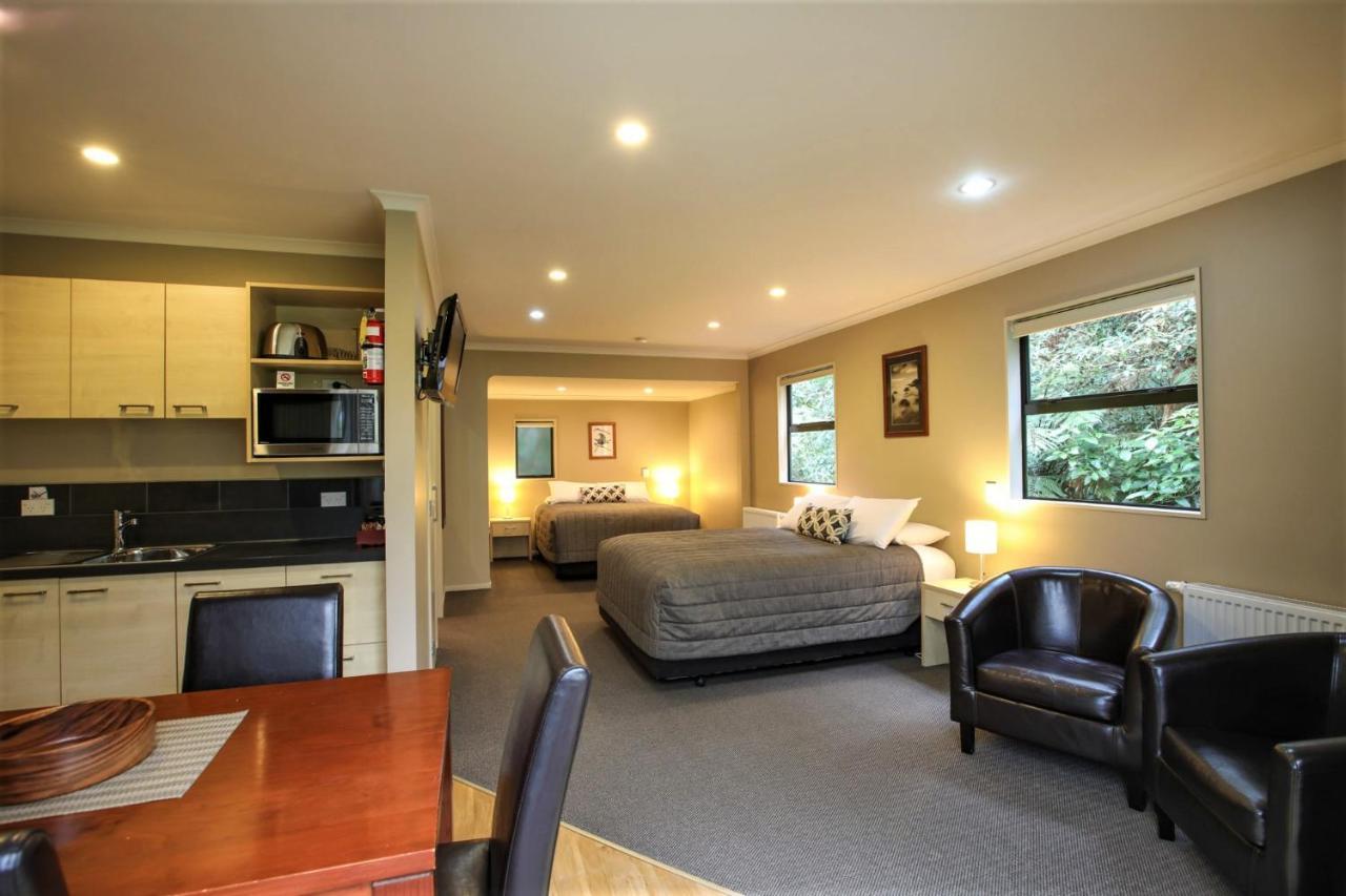 Kaka Retreat Motel, Stewart Island Half-moon Bay Εξωτερικό φωτογραφία